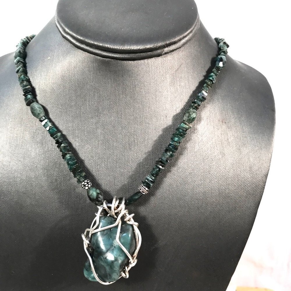 Genuine Emerald Gemstone Sterling Silver Necklace Pendant Wire Wrapped Natural 449$